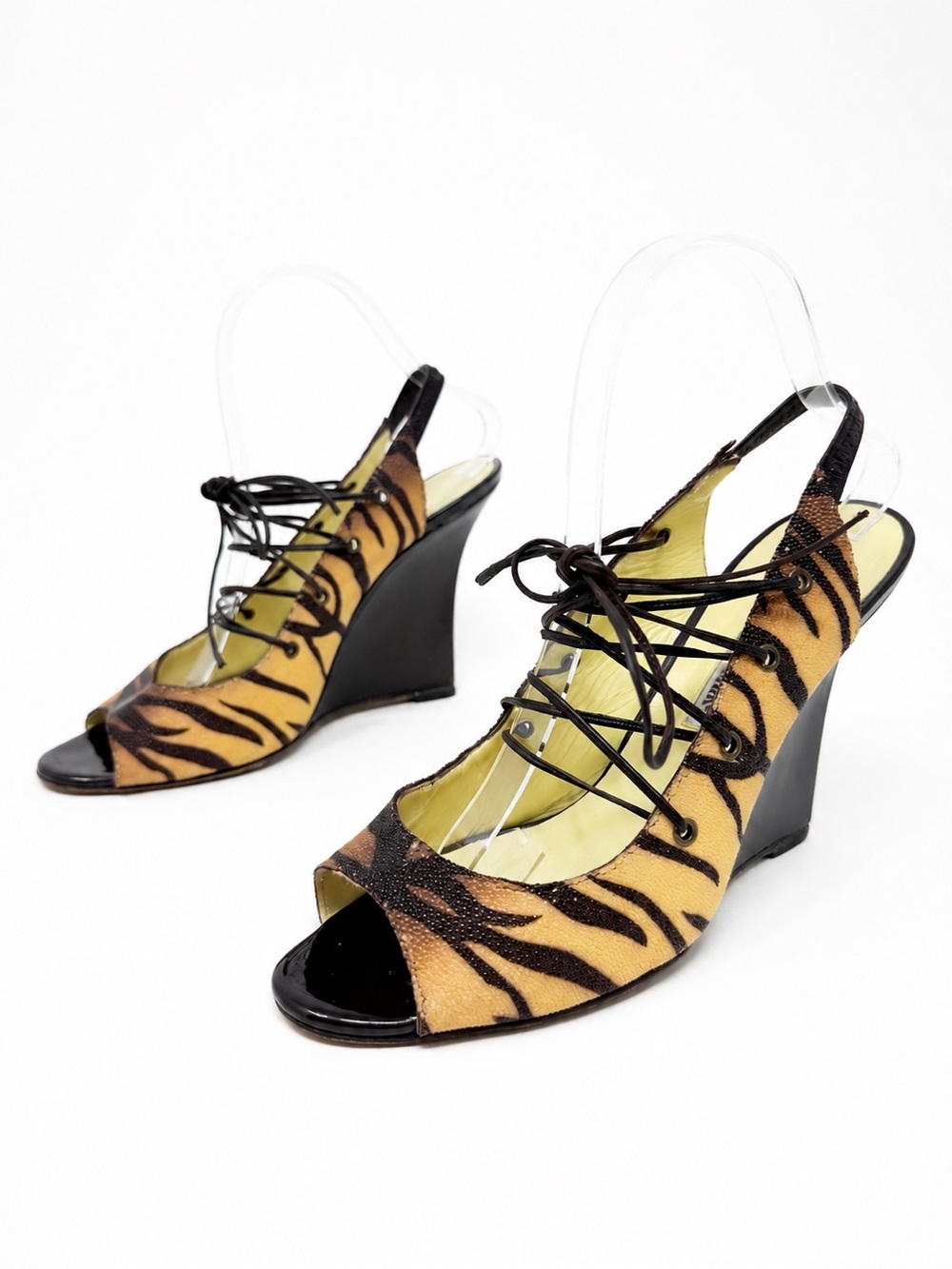 Manolo Blahnik Mania Tiger Stingray Exotic Wedge Lace Up Heels Womens Size EU 40